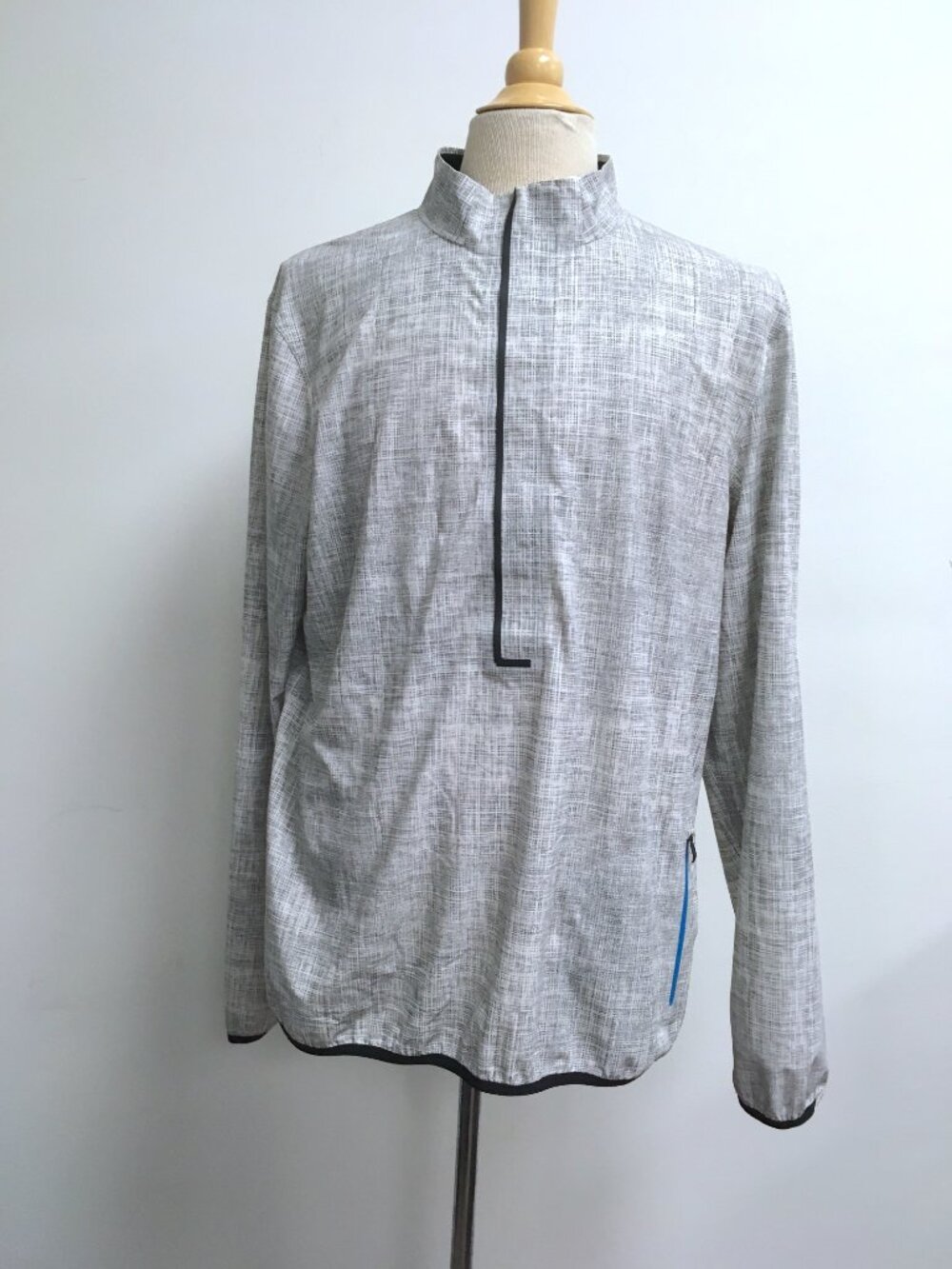 LULULEMON gray tweed windbreaker shirt zip top L